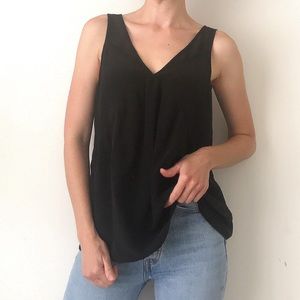 Madewell Tops - Madewell • 100% Silk Dance Floor Tank Madewell Tops - Madewell • 100% Silk Dance Floor Tank